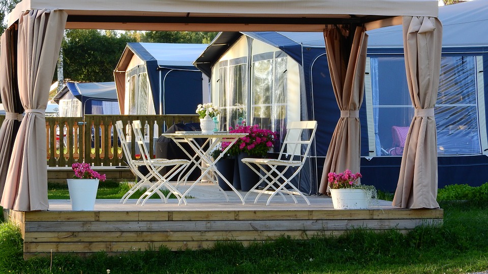 Facts to Know About Retractable Roof Pergolas post thumbnail image